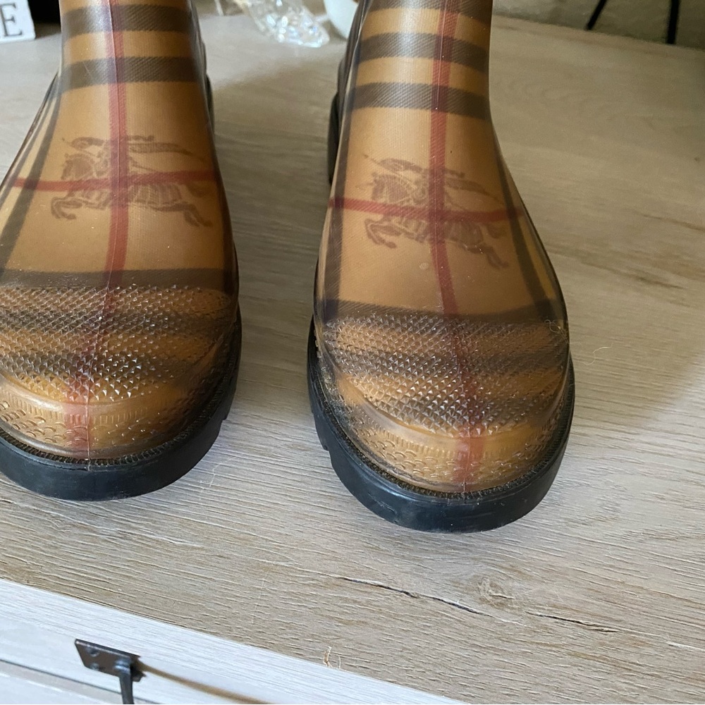 Rain Boots - Picture 4 of 5